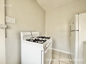 323 Hermosa Ave in Long Beach, CA - Building Photo - Building Photo