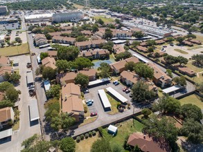 Country Club Villas Abilene in Abilene, TX - Building Photo - Building Photo