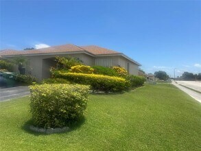 2728 NW 200th Terrace in Miami Gardens, FL - Building Photo - Building Photo