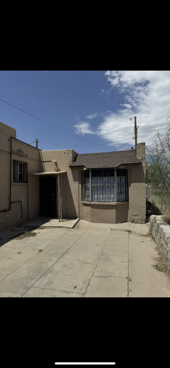 121 George Orr Rd in El Paso, TX - Building Photo