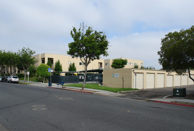 Briarcrest Apartments in Oceanside, CA - Foto de edificio - Building Photo