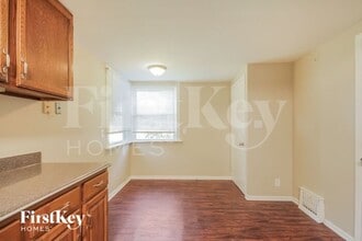 838 Duncan Ave in Elgin, IL - Building Photo - Building Photo