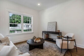 207 S High St in McMinnville, TN - Building Photo - Building Photo