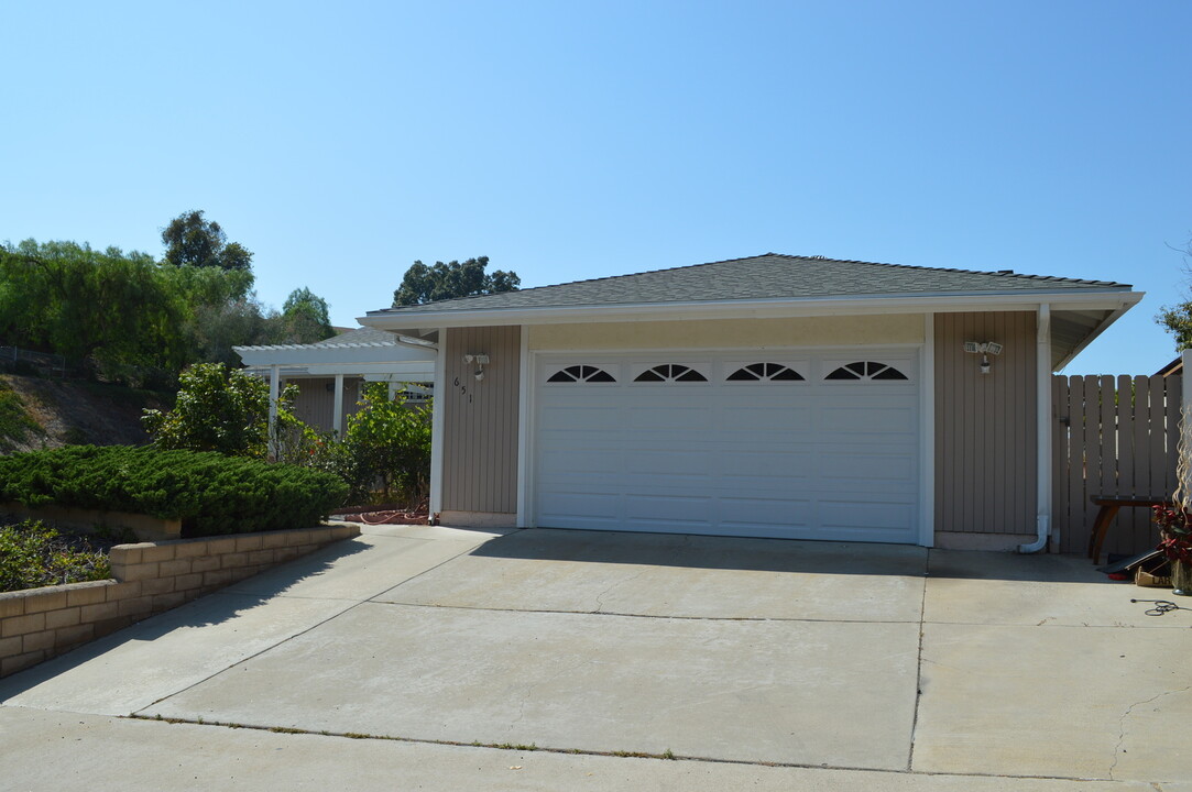 651 Windsor Cir in Chula Vista, CA - Building Photo