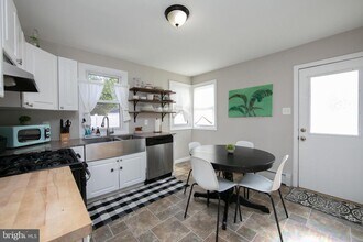 521 5th Ave in Barrington, NJ - Foto de edificio - Building Photo