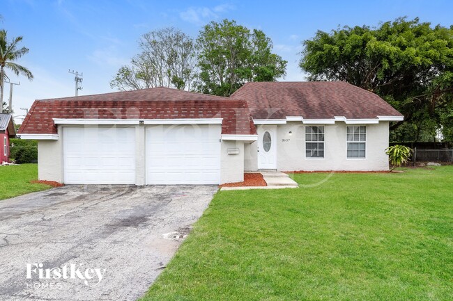 property at 3637 Ave Montresor