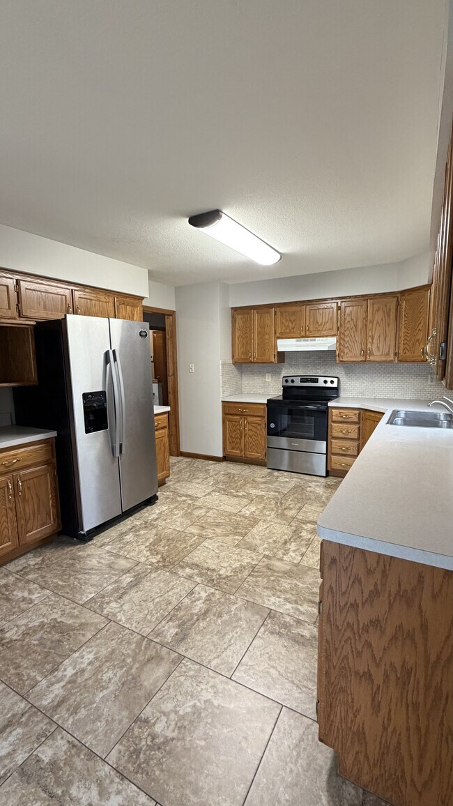 3612 SW Atwood Ave in Topeka, KS - Building Photo - Building Photo