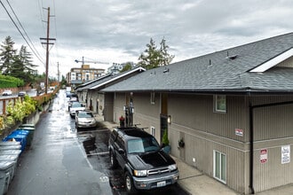 Bellevue Park in Bellevue, WA - Building Photo - Building Photo