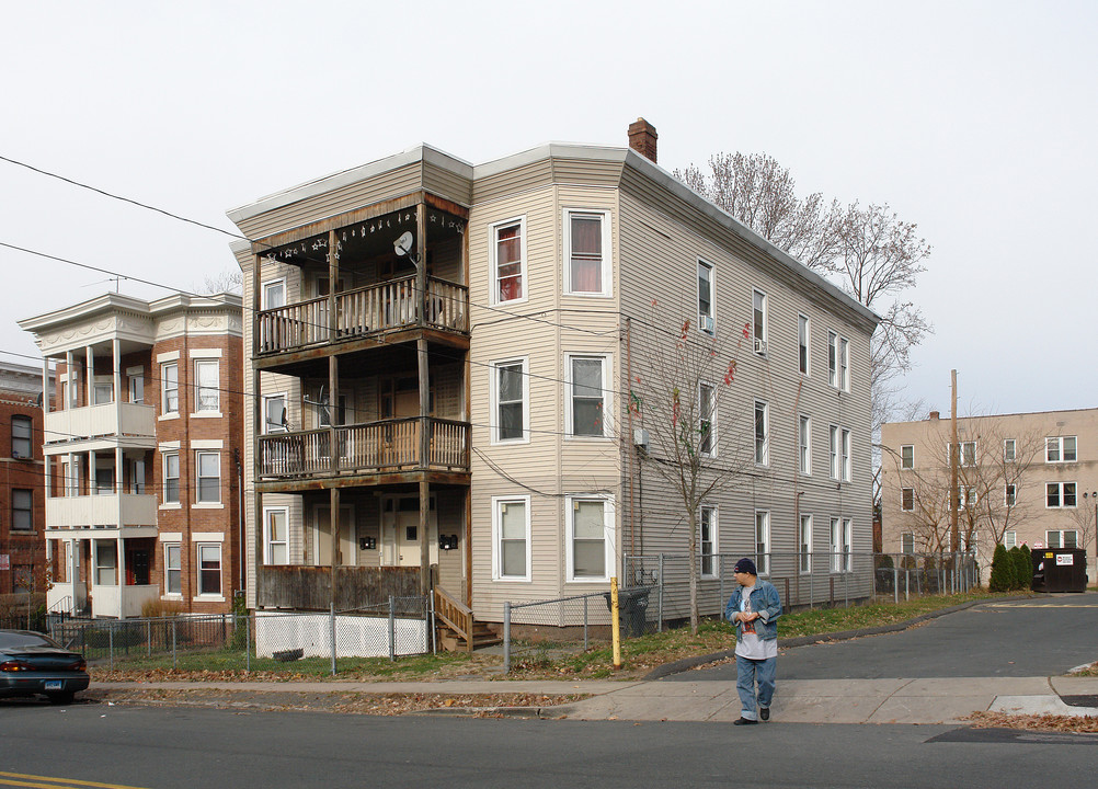 8-10 Hamilton St in Hartford, CT - Foto de edificio