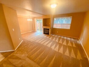 5548 NE 89th Ave in Vancouver, WA - Building Photo - Building Photo