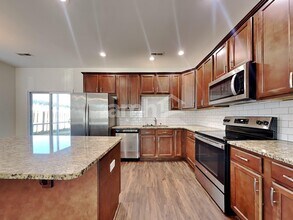 310 Sanctuary Park Dr in Summerville, SC - Building Photo - Building Photo