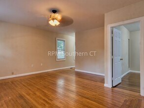 37 Lander St in New Haven, CT - Building Photo - Building Photo