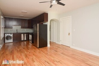 811 Elm St in Winnetka, IL - Building Photo - Building Photo