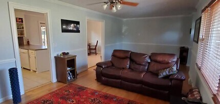 341 Swift Ave in Charleston, SC - Building Photo - Building Photo