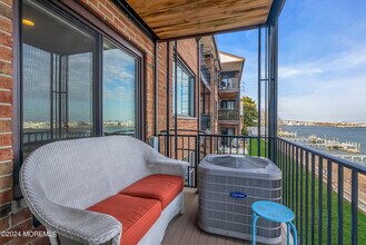 200 Portland Rd, Unit A-17 in Highlands, NJ - Building Photo - Building Photo