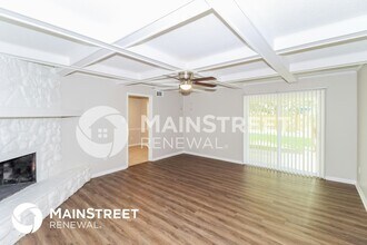 2984 Charles Bryan Rd in Bartlett, TN - Foto de edificio - Building Photo