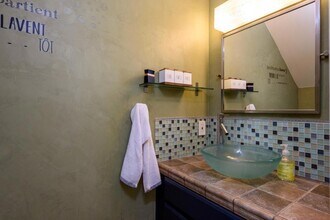 1216 Chantal Way in Redwood City, CA - Building Photo - Building Photo