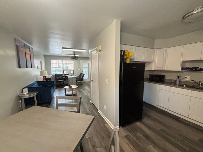Colonial Park Townhomes