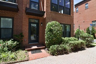 1424 Piccard Dr in Rockville, MD - Building Photo - Building Photo