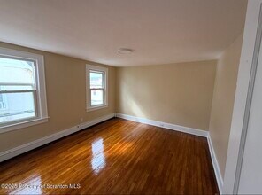 128 S Main St in Old Forge, PA - Building Photo - Building Photo