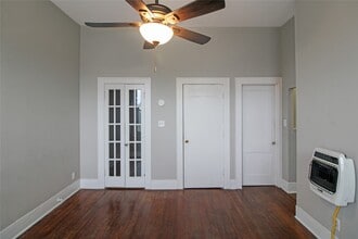 1902 Church St in Galveston, TX - Building Photo - Building Photo