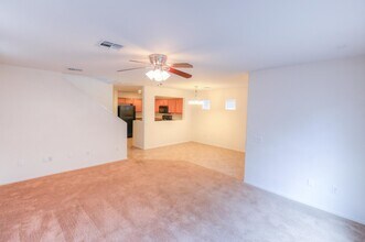 6037 S Sweet Birch Ln in Tucson, AZ - Foto de edificio - Building Photo