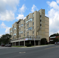 10 John St Apartments