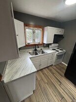 28 York Ave, Unit 1 in Monticello, NY - Building Photo