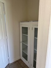 1850 Henderson Ave, Unit 1850B in Long Beach, CA - Foto de edificio - Building Photo