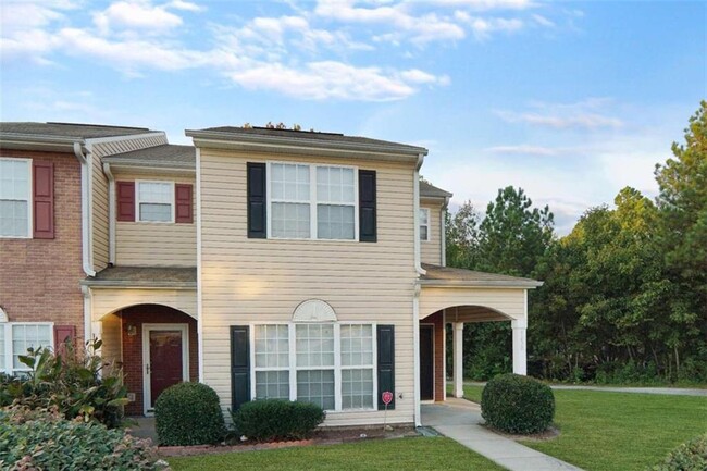 7230 Oakley Ct in Union City, GA - Foto de edificio - Building Photo