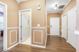 358 St Andrews Pl in Englishtown, NJ - Building Photo - Building Photo