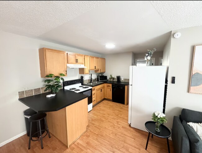 316 E Brookside St in Colorado Springs, CO - Building Photo - Building Photo