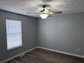 360 Cedar Hollow Dr in Bowling Green, KY - Building Photo - Building Photo