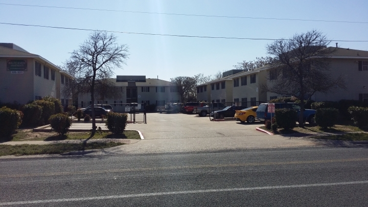 Rollins-Martin Apartments in Austin, TX - Building Photo