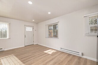 1444 Valentia St in Denver, CO - Building Photo - Building Photo