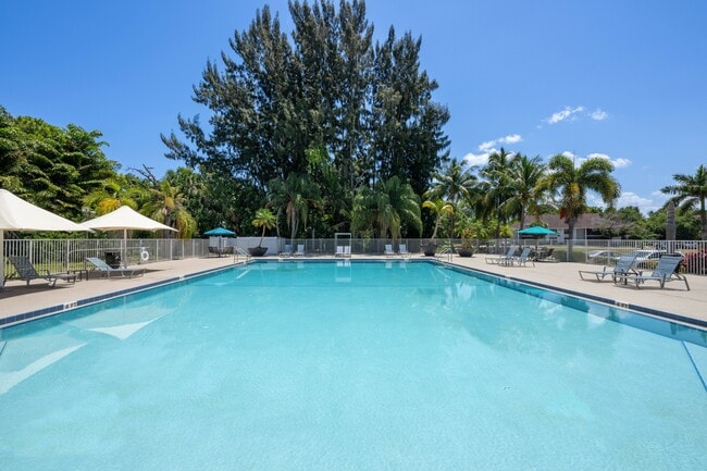 10X Harbour Cay and Harbour Cay South in Stuart, FL - Foto de edificio - Building Photo