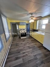 8 Winter St-Unit -2 in Fairfield, ME - Building Photo - Building Photo