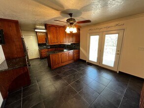 1193 N Main St in Centerville, UT - Building Photo - Building Photo
