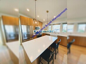 1402 Whittier Dr in Davis, CA - Building Photo - Building Photo