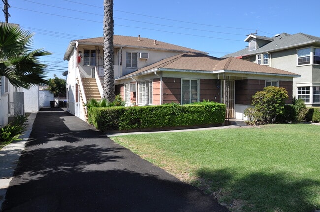 818 W Glenoaks Blvd, Unit 818B