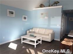 42 Illinois Ave in Long Beach, NY - Building Photo - Building Photo