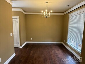 15211 Barnsbury Dr in Huntersville, NC - Building Photo - Building Photo