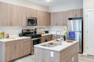 Southwinds at Gloucester in Blackwood, NJ - Building Photo - Interior Photo