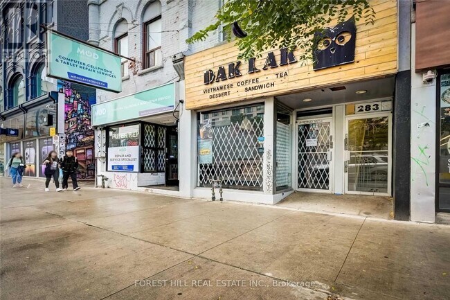 283 College St in Toronto, ON - Building Photo - Building Photo