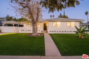 6522 Kessler Ave in Los Angeles, CA - Building Photo