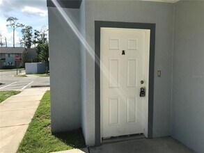 284 Gardner Ln in Kissimmee, FL - Building Photo - Building Photo