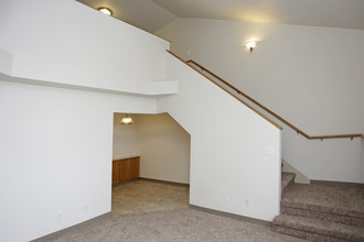 Heritage Highlands in East Grand Forks, MN - Building Photo - Interior Photo