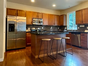 3669 Reagan Ave in Bremerton, WA - Building Photo - Building Photo