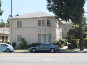 2928 W Martin Luther King Jr Blvd in Los Angeles, CA - Building Photo - Building Photo