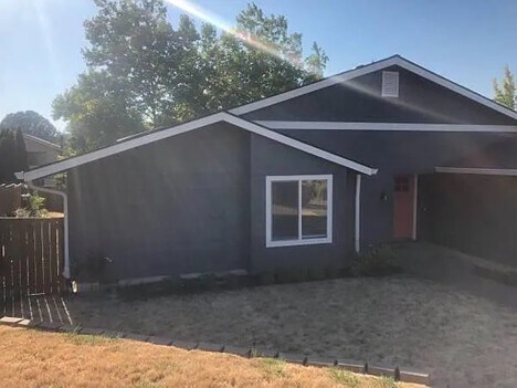 6107 SW 163rd Pl in Aloha, OR - Building Photo - Building Photo